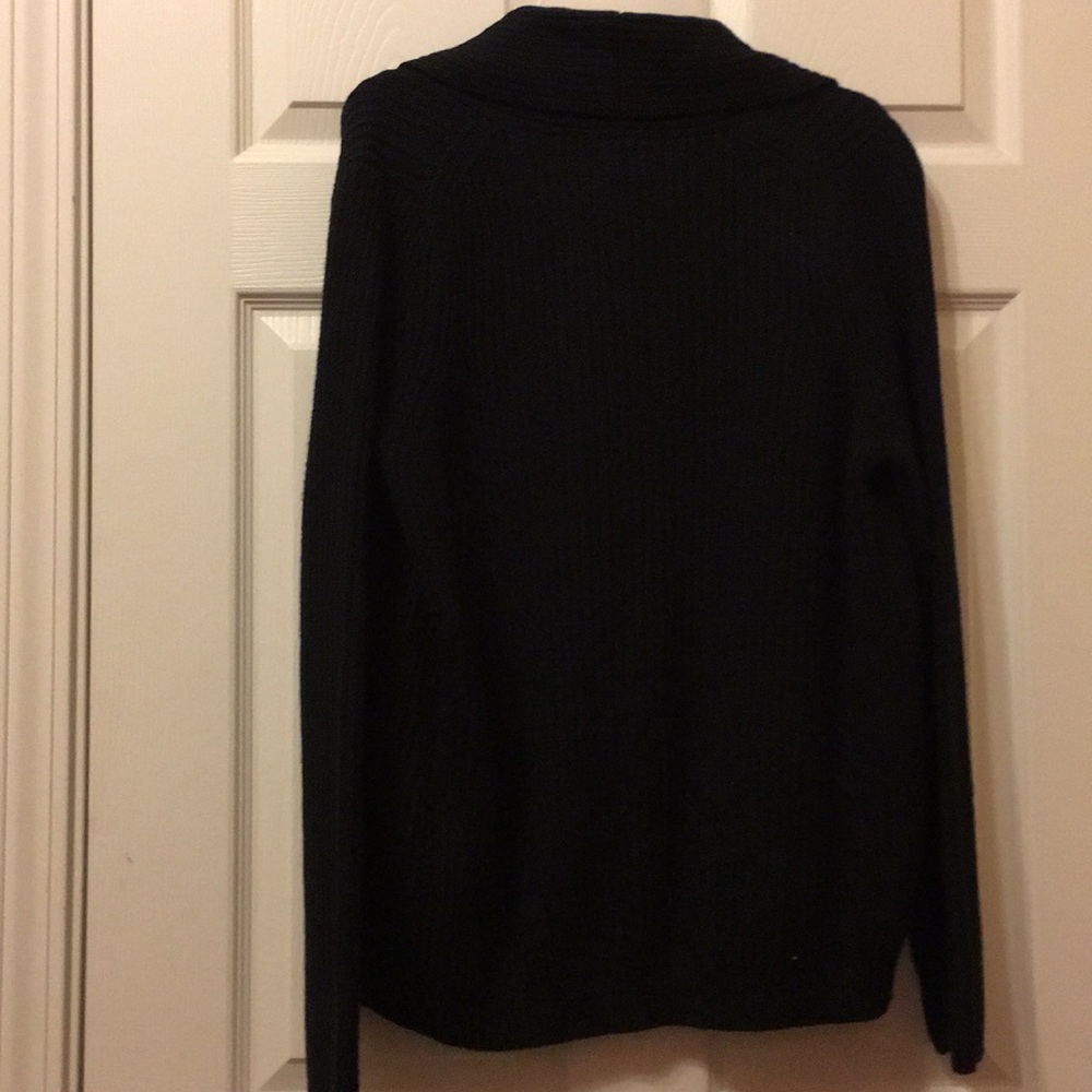 Sweater! - Picture 4 of 4